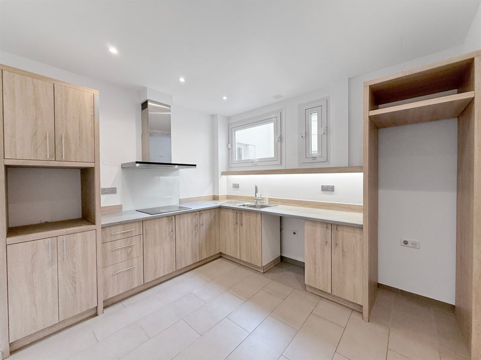 Image_, Appartement, Paris, ref :FR1-1135