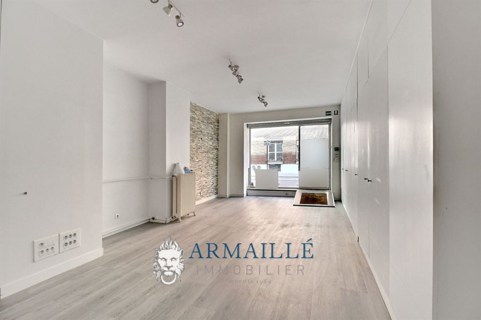 Image_, Local commercial, Paris, ref :FR1-1158