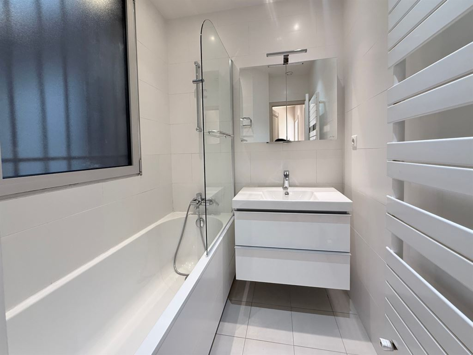 Image_, Appartement, Paris, ref :FR1-1112
