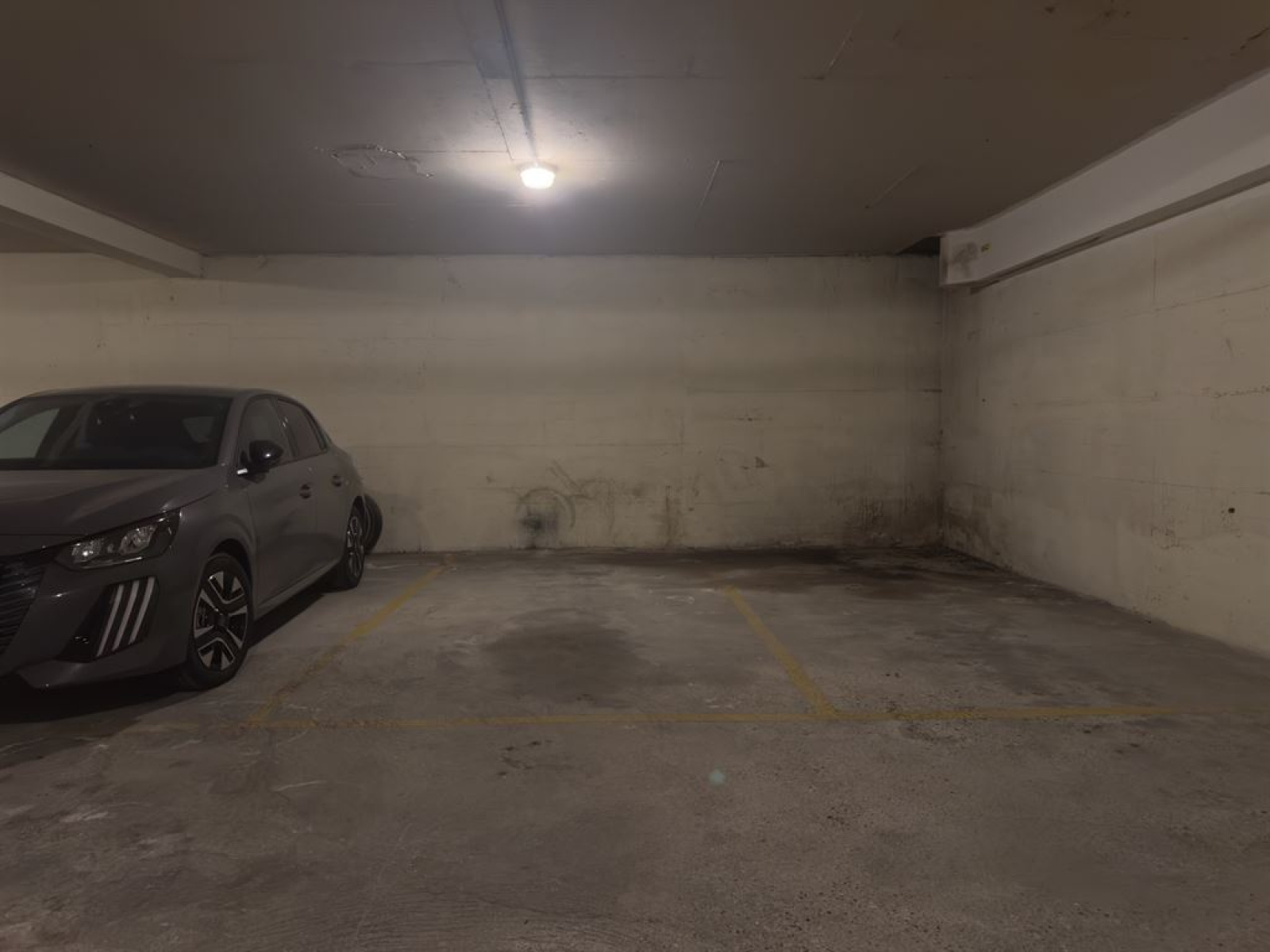 Image_, Parking, Paris, ref :FR1-1078