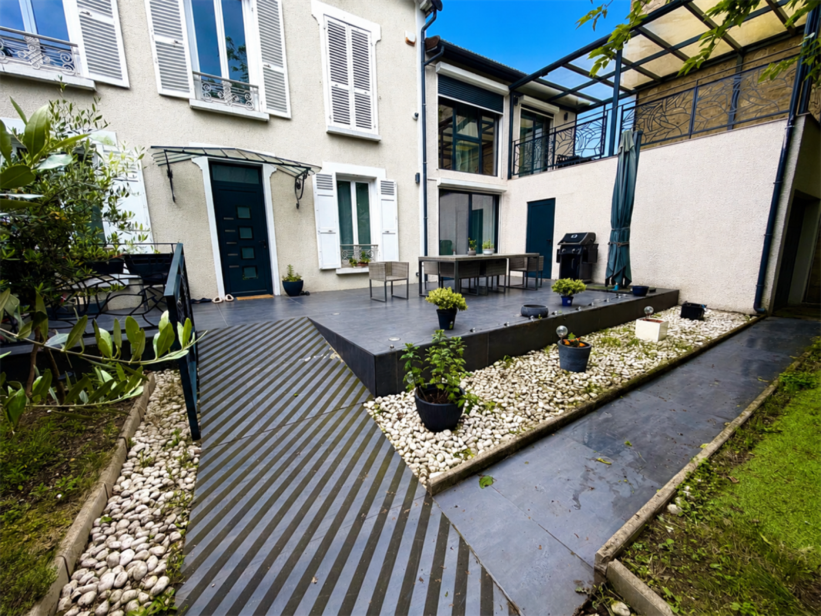 Image_, Maison, La Garenne-Colombes, ref :FR1-1108
